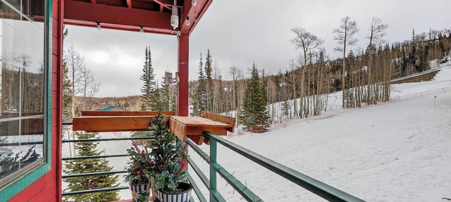 Fireplace | Giant Steps Condo | Ski Out Access in Brian Head