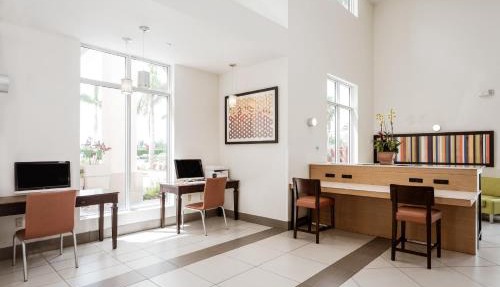 Holiday Inn Express & Suites Boynton Beach West by IHG in Boynton Beach